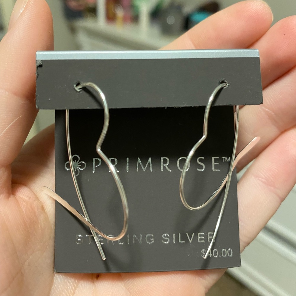 sterling silver heart earrings never worn!!